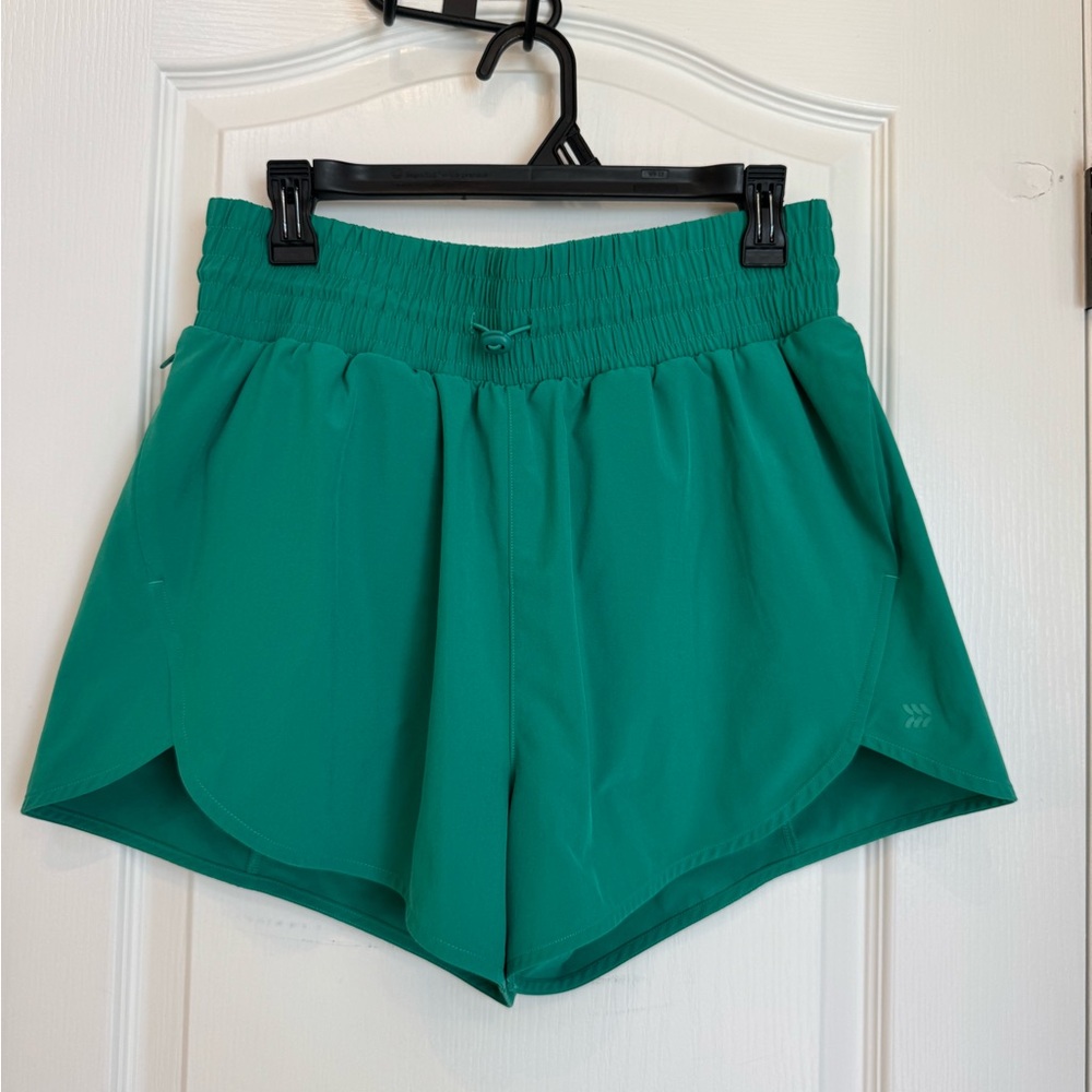 Women's All in Motion High Rise shorts 5 inch